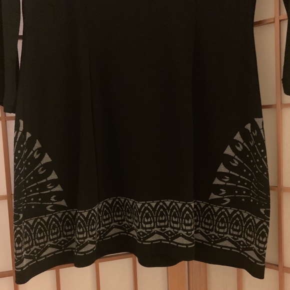 Tunic - Picture 4 of 5